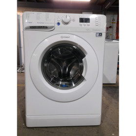 Lave Linge Hublot INDESIT BWA81683