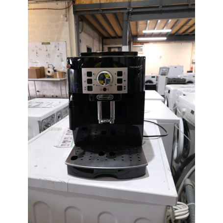 Cafetière DELONGHI ECAM22.110.B